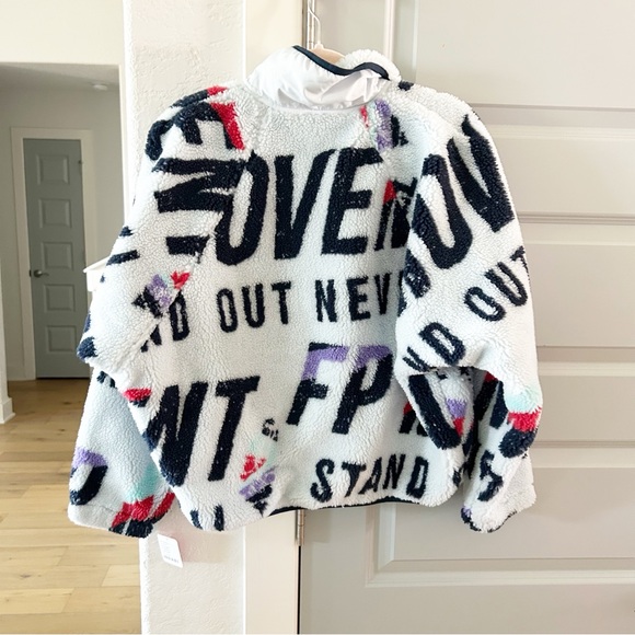 NWT Free People Hit The Slopes Printed Pullover Stand Out Never Still - Picture 6 of 6